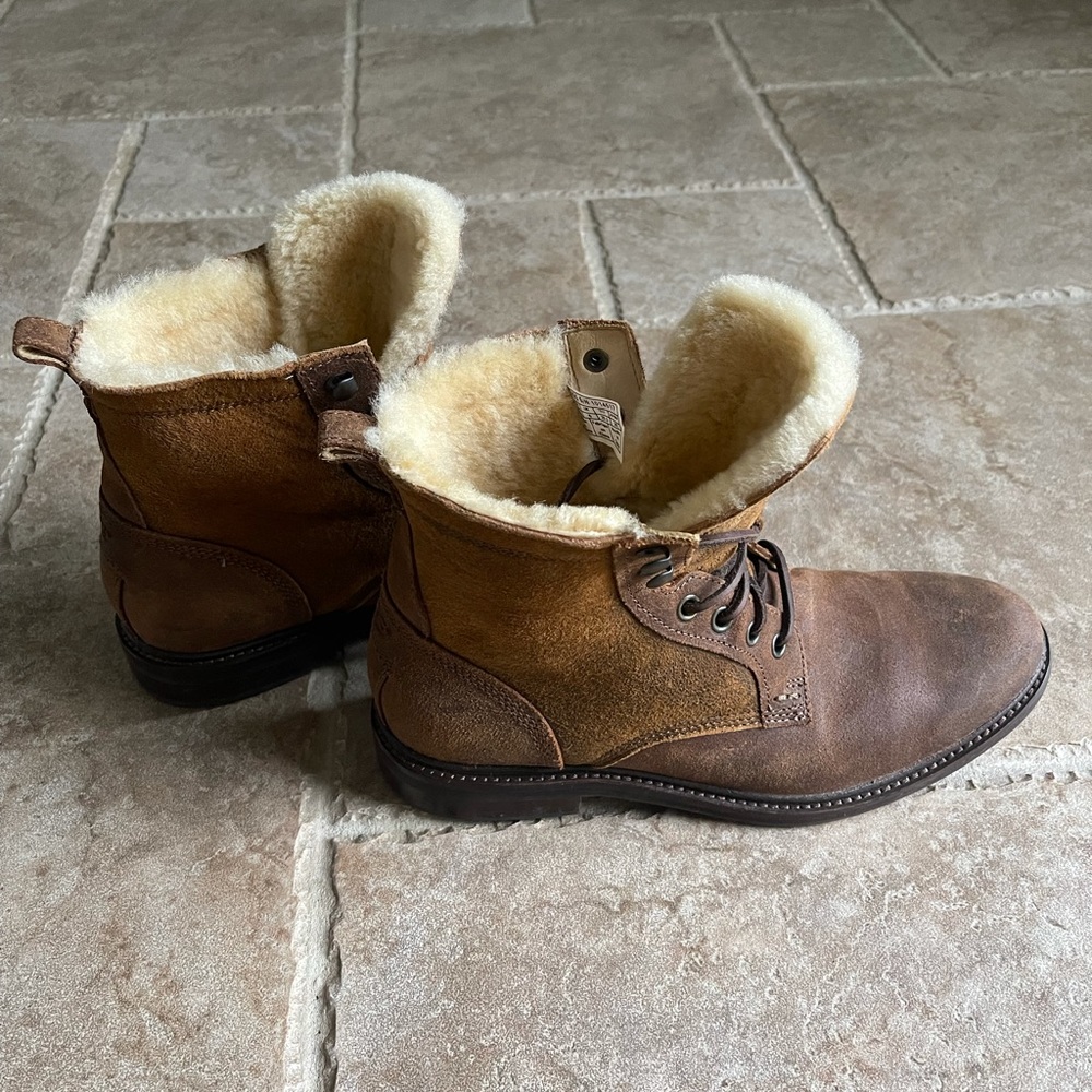 UGG Men's Selwood Bomber Boots